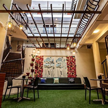 Kiwi Hotel Cebu Buitenkant foto