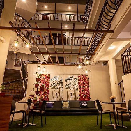 Kiwi Hotel Cebu Buitenkant foto