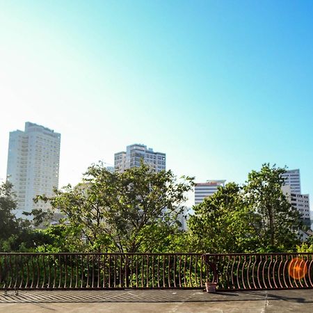 Kiwi Hotel Cebu Buitenkant foto