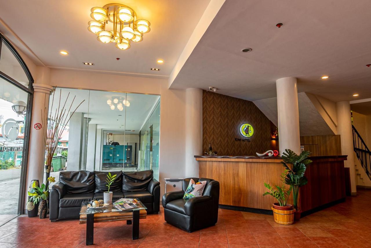Kiwi Hotel Cebu Buitenkant foto