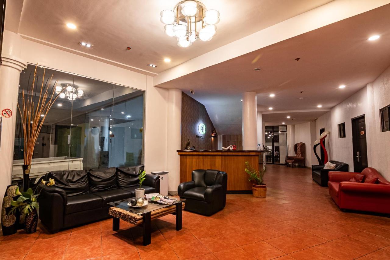 Kiwi Hotel Cebu Buitenkant foto