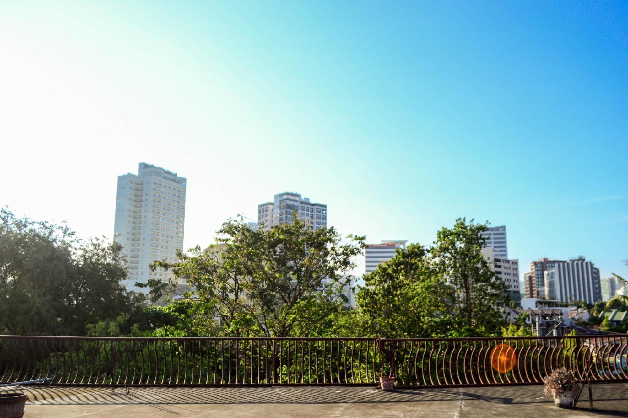 Kiwi Hotel Cebu Buitenkant foto